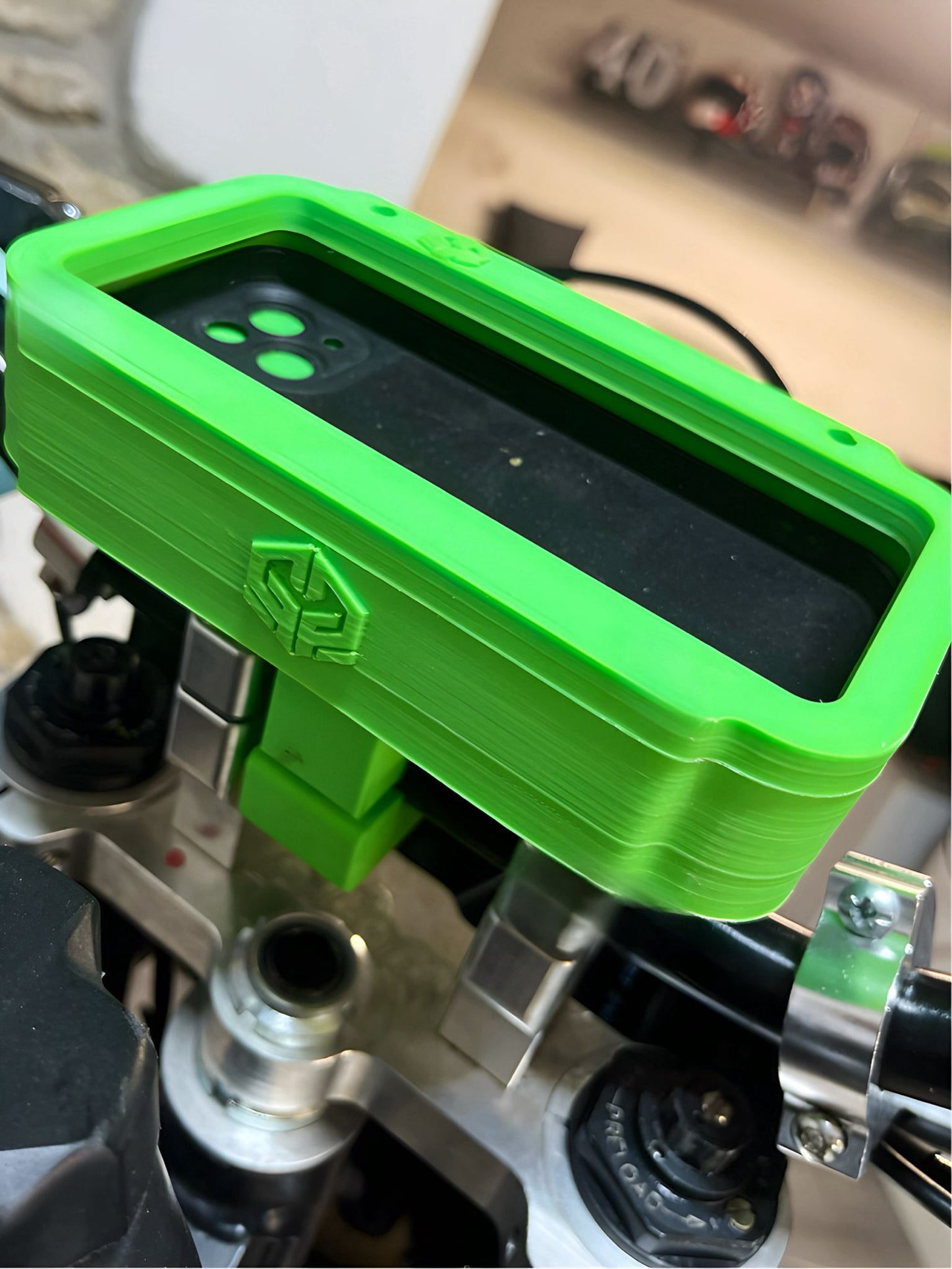 Supporto da Manubrio con Porta Telefono – Universale per Moto e Pit Bike