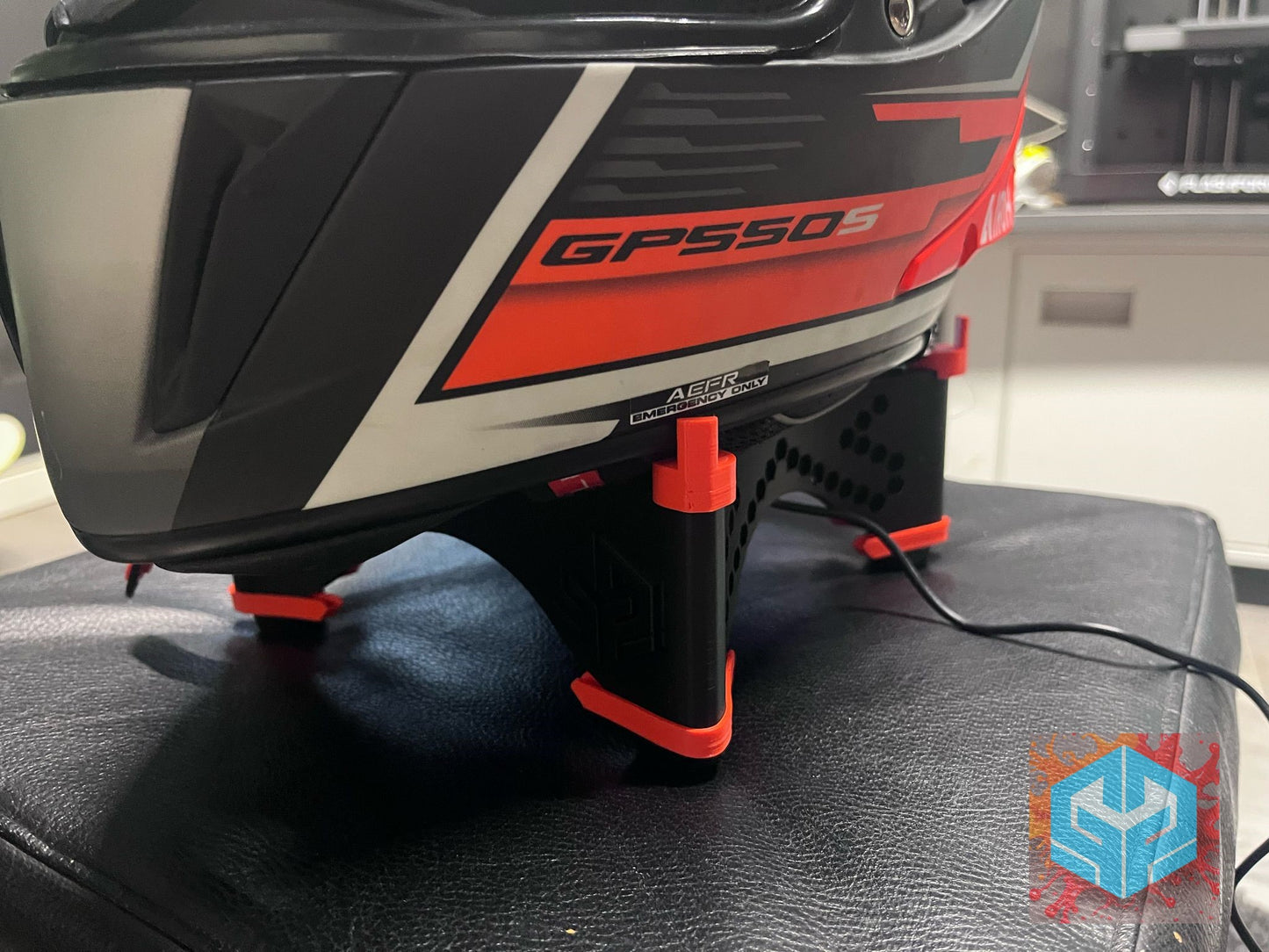 🏍️ Asciugacasco GP3D – Asciutto in 5 minuti, pronto a ripartire! - ✨ Personalizzabile! Seleziona “Sì” per aggiungere il tuo nome e numero. Perfetto per distinguerti in pista! 🏍️🔥
